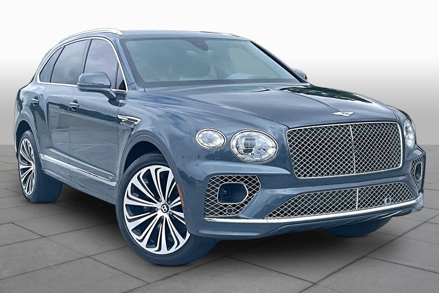 Used 2022 Black Sapphire Metallic Bentley V8 image 3