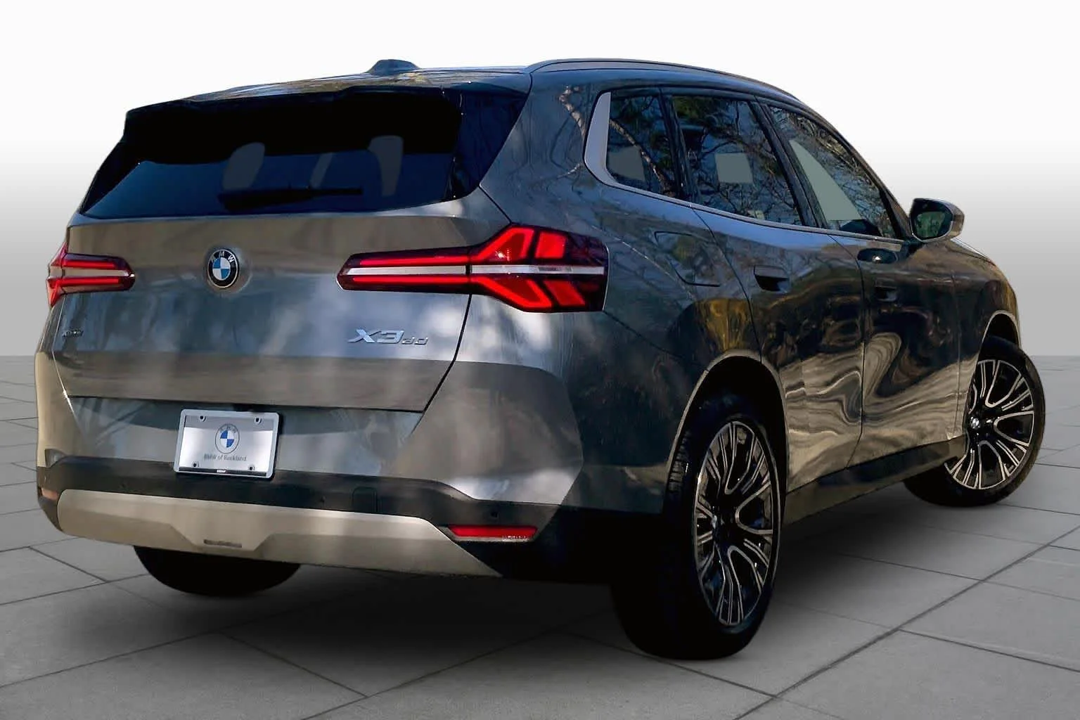 Used 2025 Skyscraper Gray Metallic BMW 30 xDrive image 12