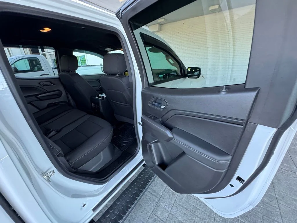 Used 2026 White Chevrolet LT image 22