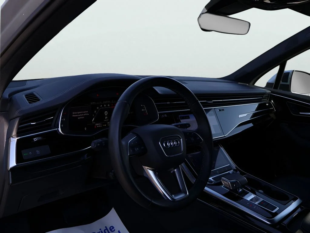 Used 2025  Audi 55 Premium Plus image 18