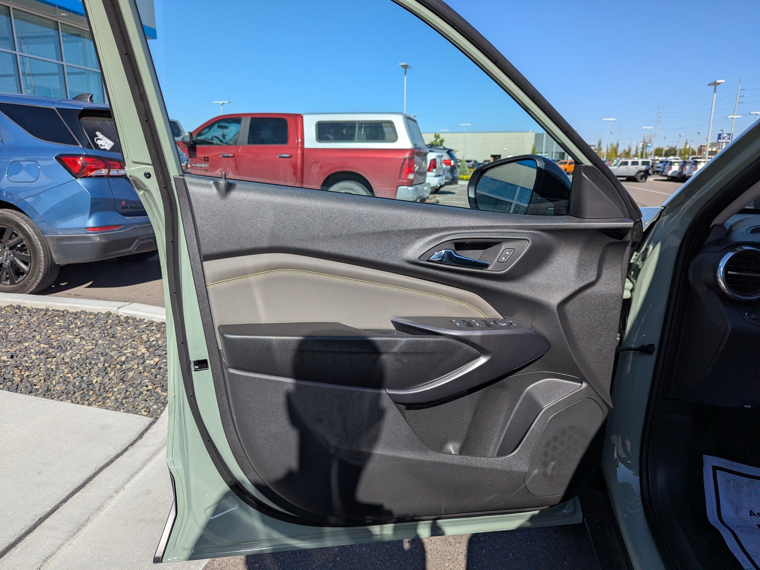 2026 Chevrolet Trax Activ - Photo 8