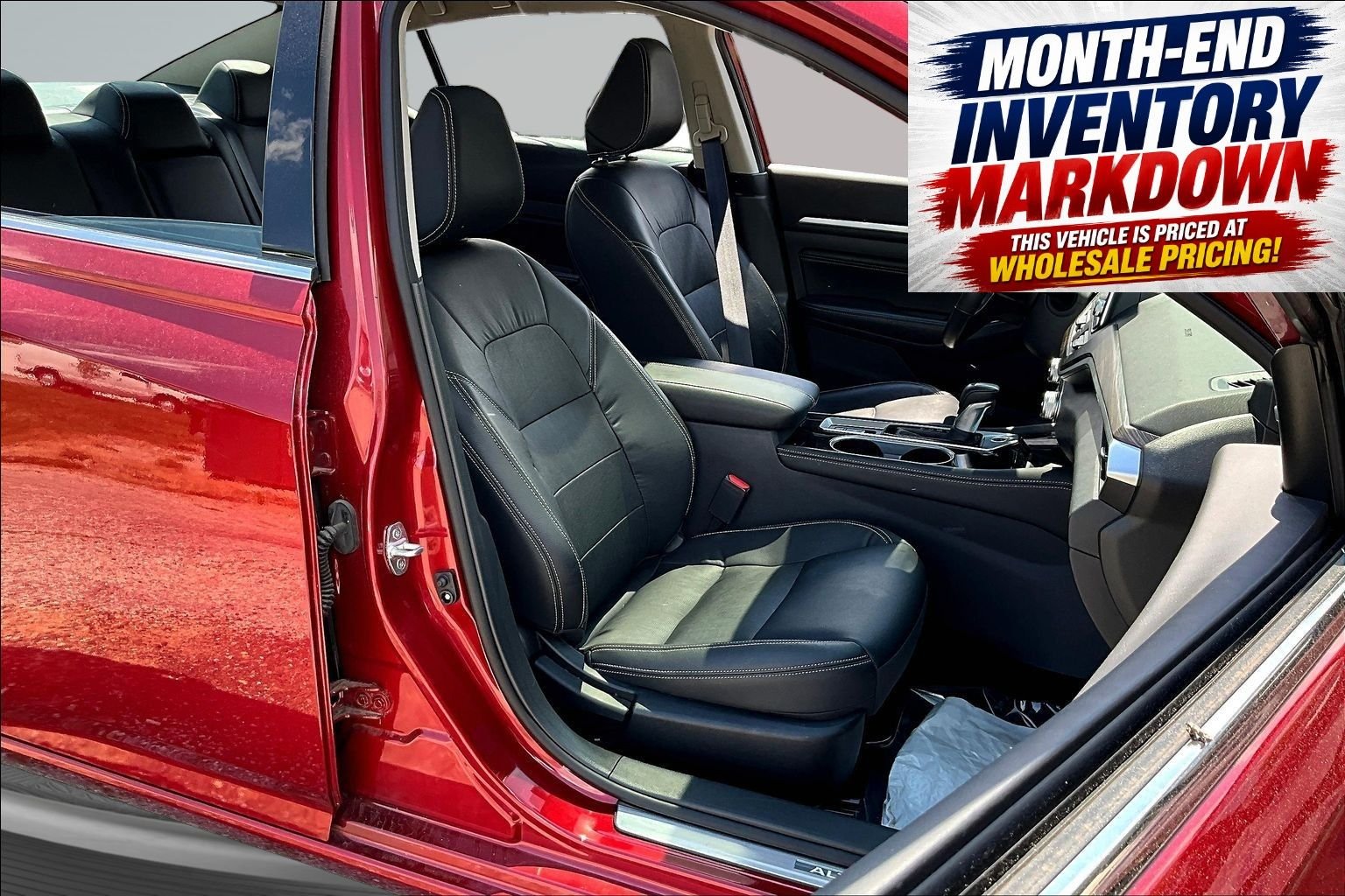 Used 2022 Red Nissan 2.5 SL image 31