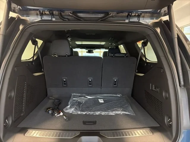 2026 GMC Yukon XL Denali - Photo 27