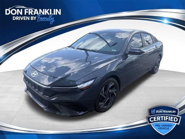 Used 2025 Gray Hyundai SEL Sport image 1