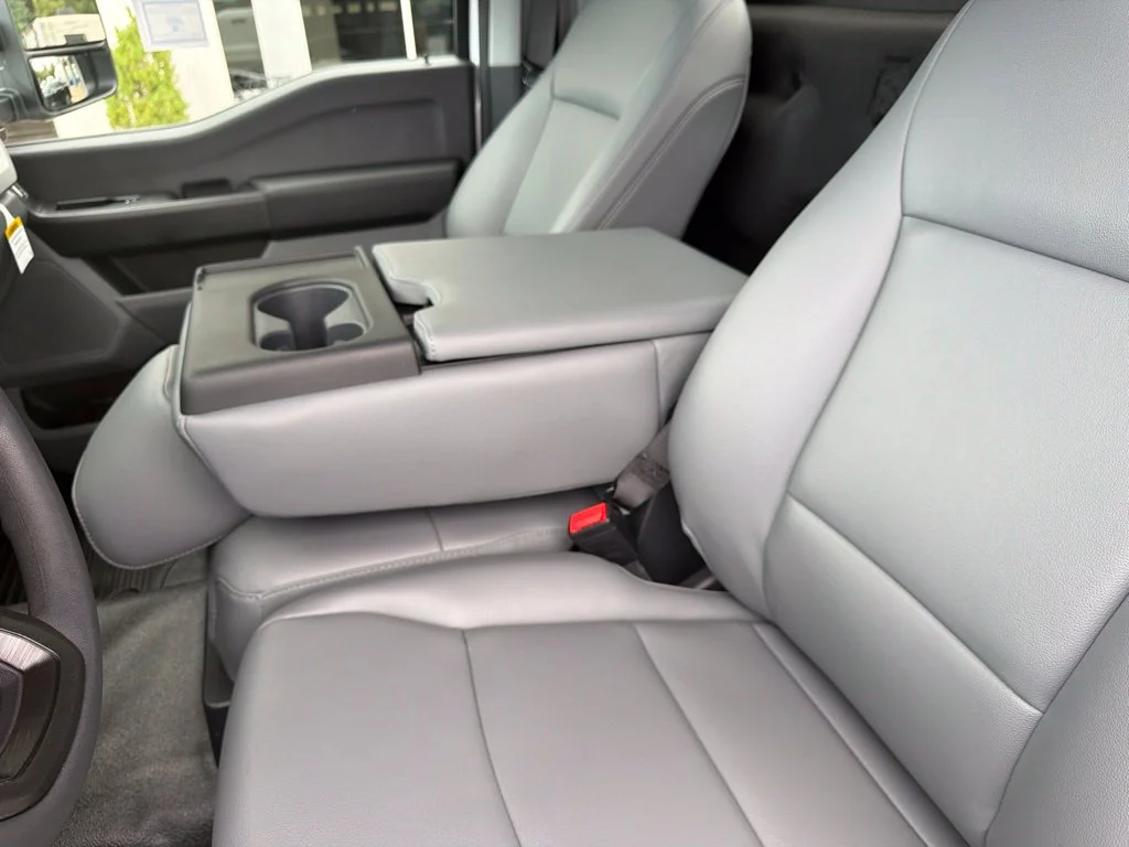 New 2026 Oxford White Ford F-550® XL image 10