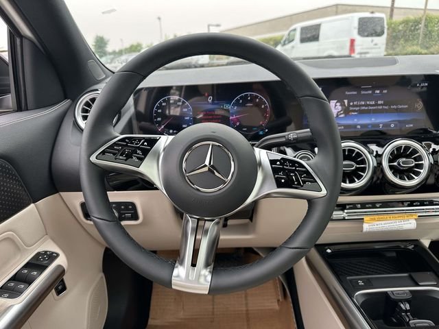 New 2026 Polar White Mercedes-Benz GLA 250 image 20