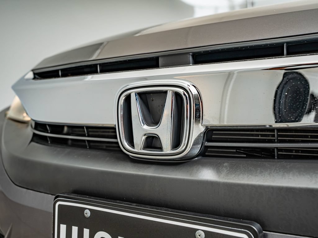 Used 2017 Gray Honda EX-L image 12