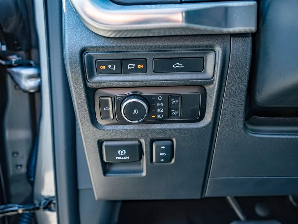 Used 2024 Gray Ford Lariat image 20