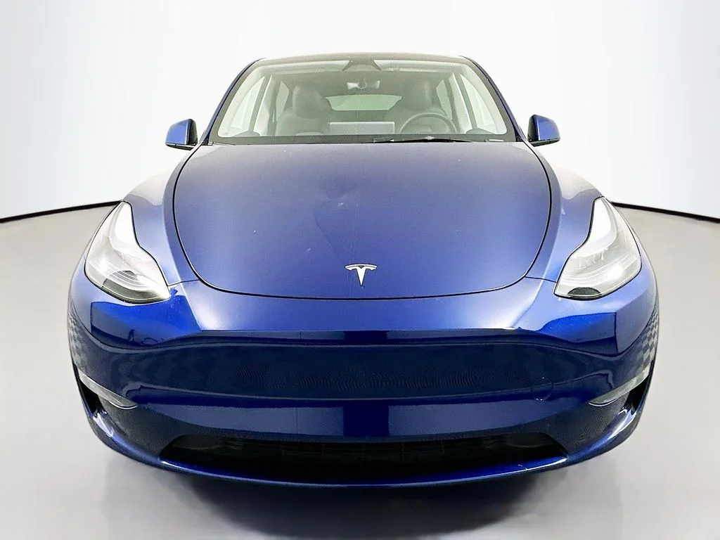 Used 2025 Tesla Model Y Long Range with VIN 7SAYGDED8SA346349 for sale in Austin, TX