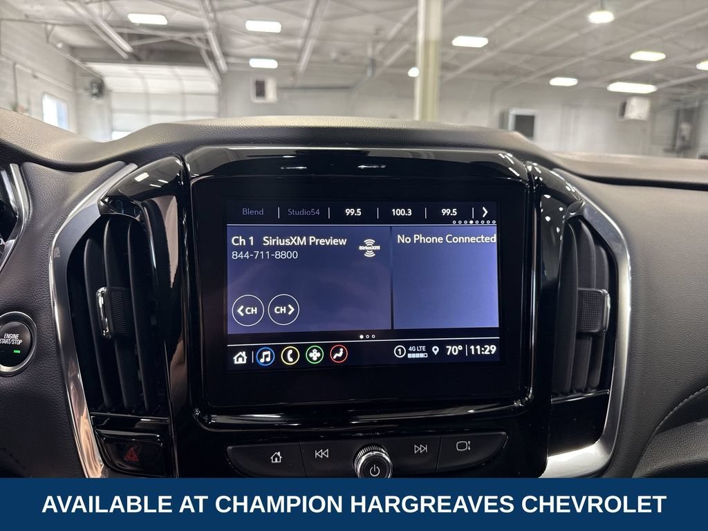 Used 2023 Summit White Chevrolet LT Cloth image 18