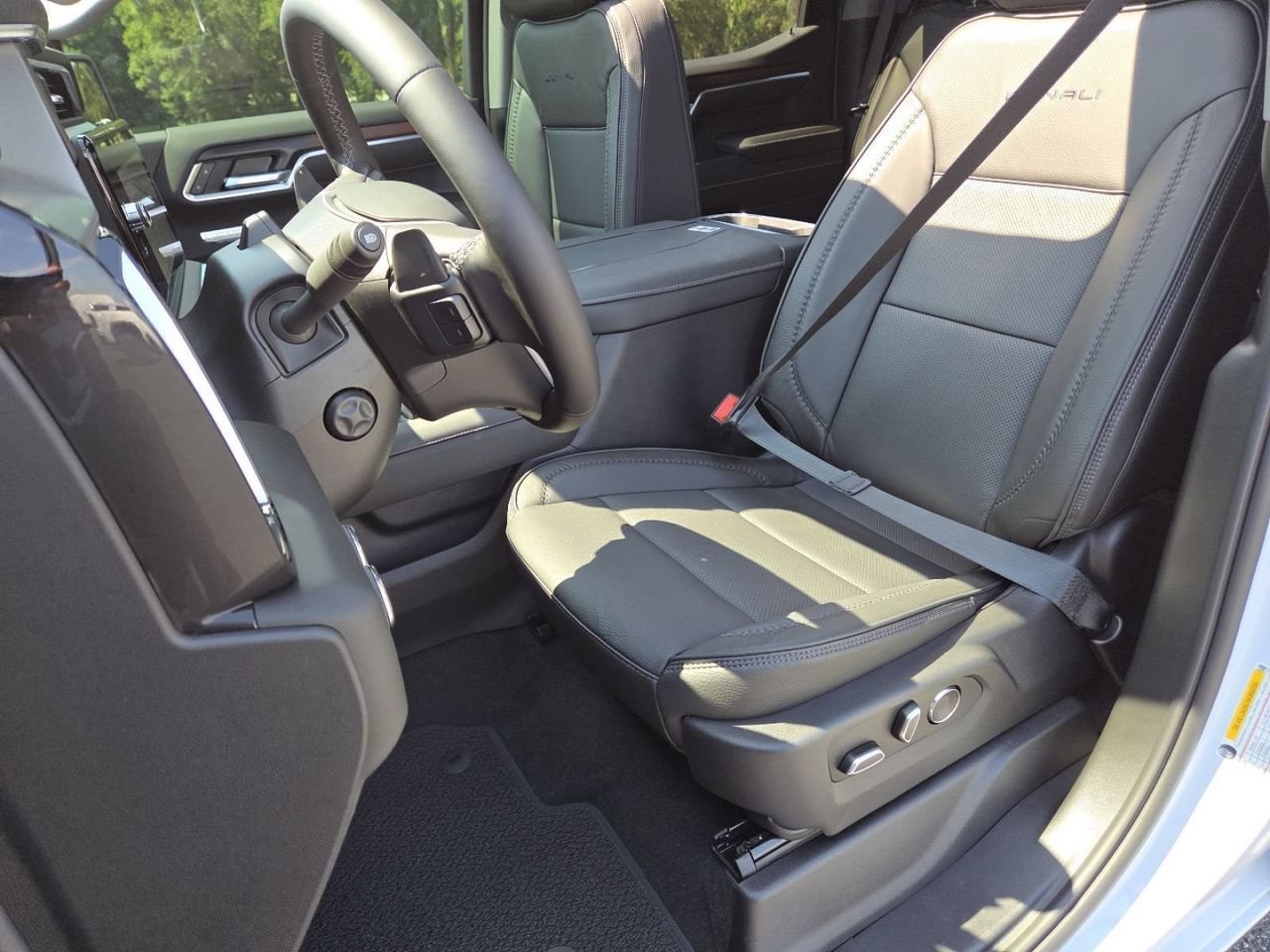 New 2026 Glacier White Tricoat GMC Denali image 28