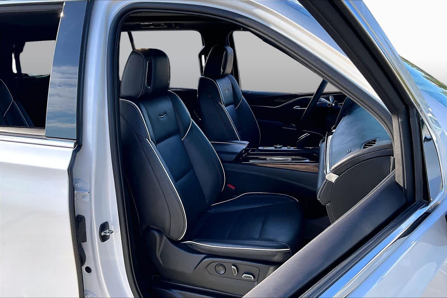 Used 2023 Crystal White Tricoat Cadillac RWD Premium Luxury image 9
