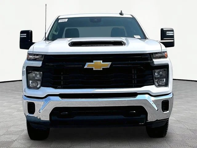 New 2026 Summit White Chevrolet WT image 2