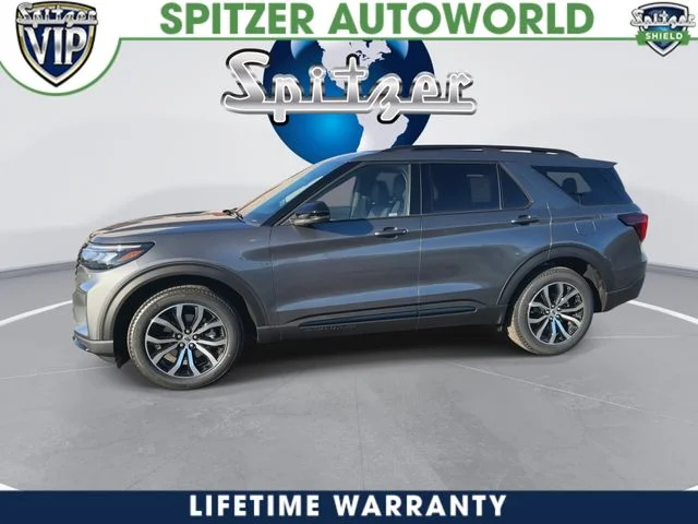 New 2026 Carbonized Gray Metallic Ford ST-Line image 5