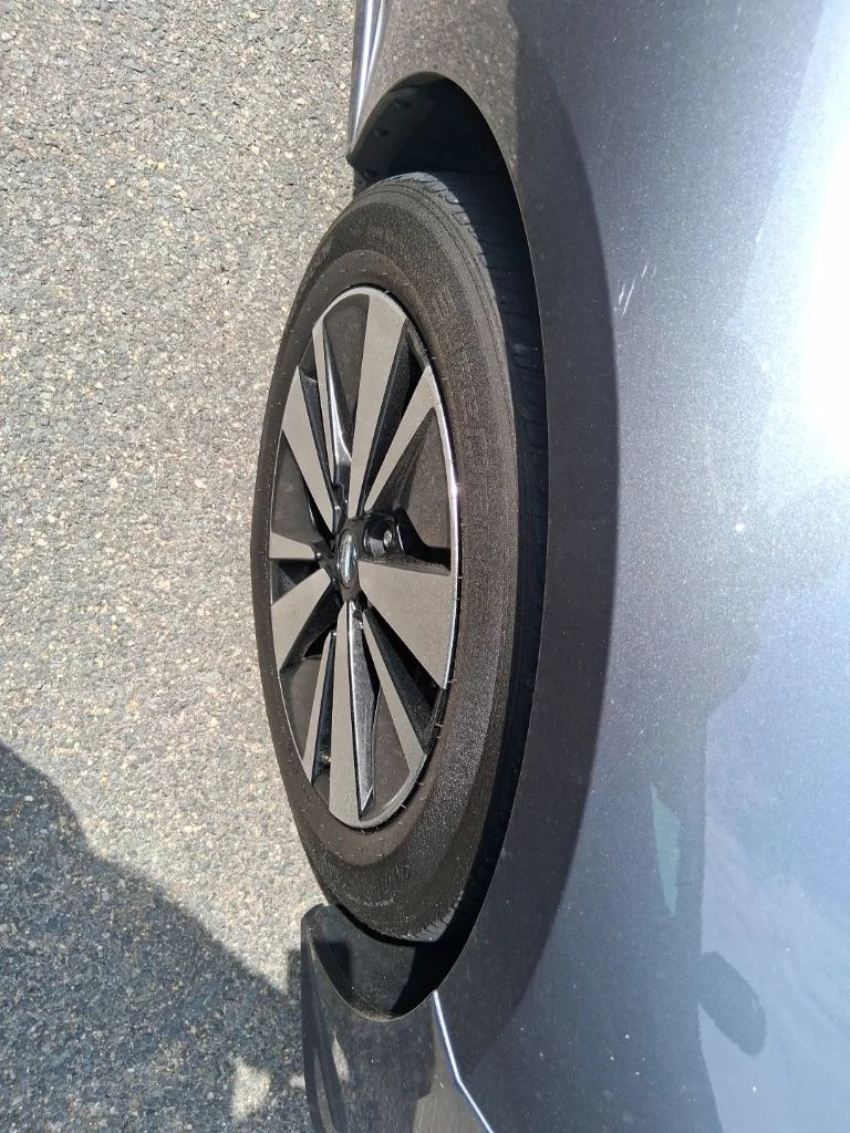 Used 2022 Gray Nissan 2.5 SV image 4