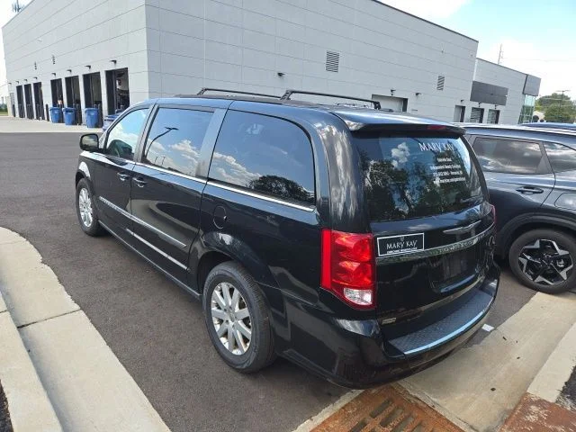 Used 2014 Black Chrysler Touring image 5
