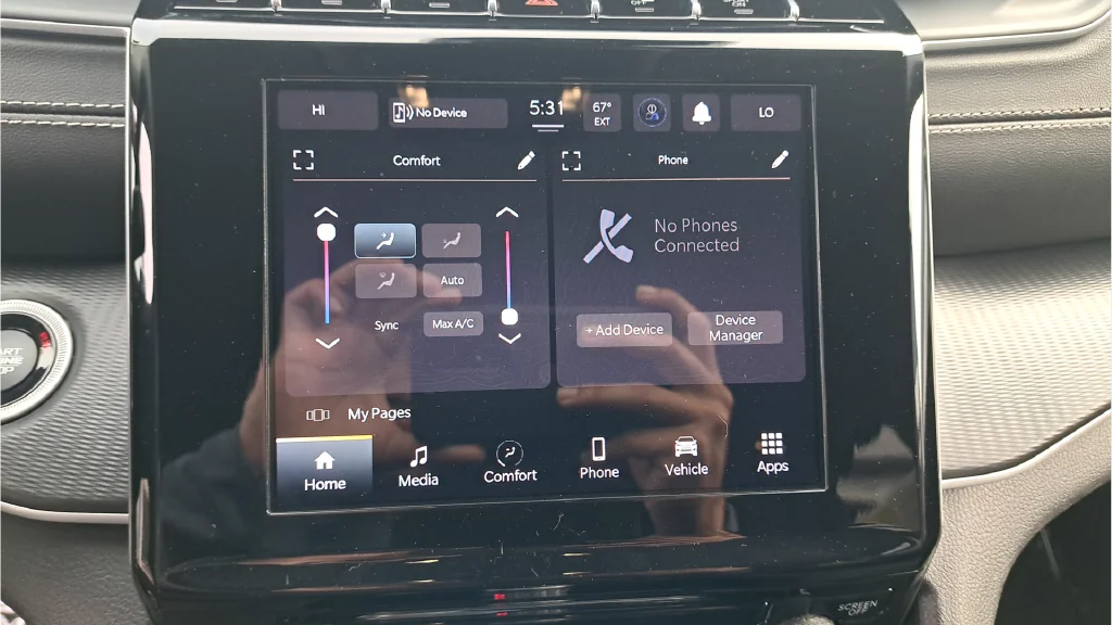 Used 2023 Black Jeep Laredo image 21