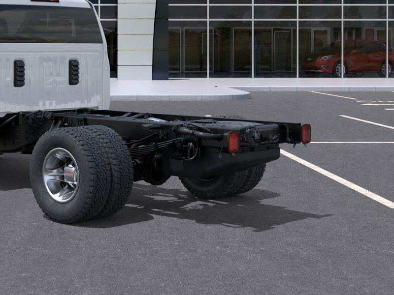 New 2026 Summit White GMC Pro image 14