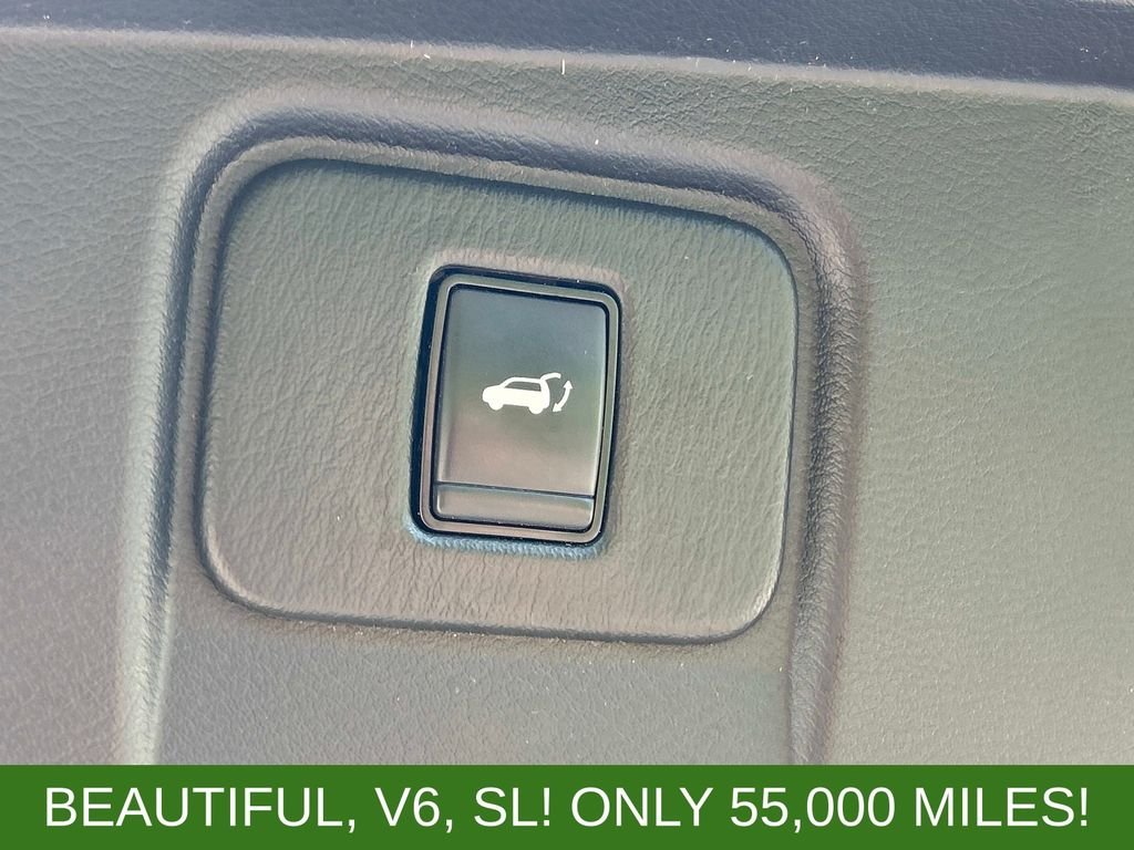 Used 2020 Blue Nissan SL image 12