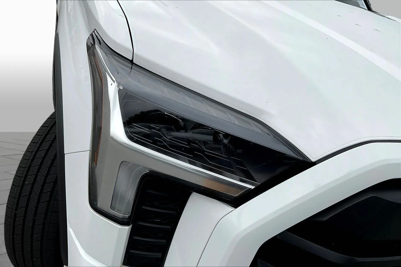 Used 2025 Ice Cap Toyota SR5 image 53