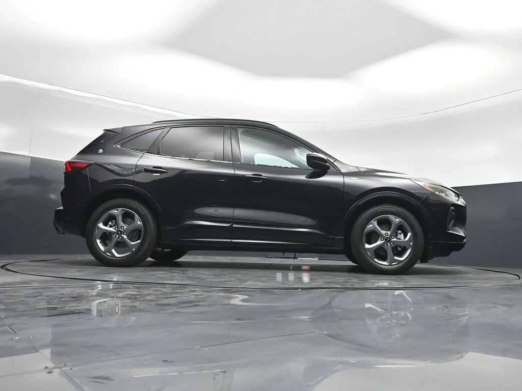 Used 2023 Black Ford ST-Line image 41
