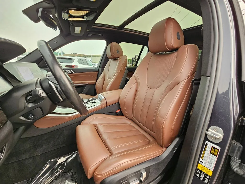 Used 2020 Arctic Grey Metallic BMW xDrive40i image 16