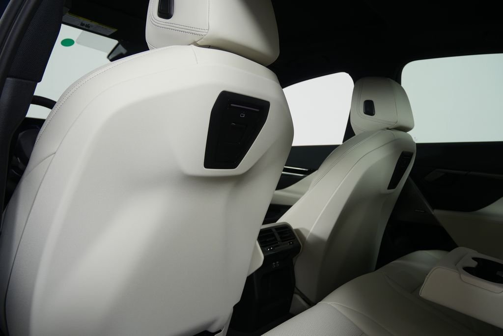 2026 BMW 5 Series 530i - Photo 16