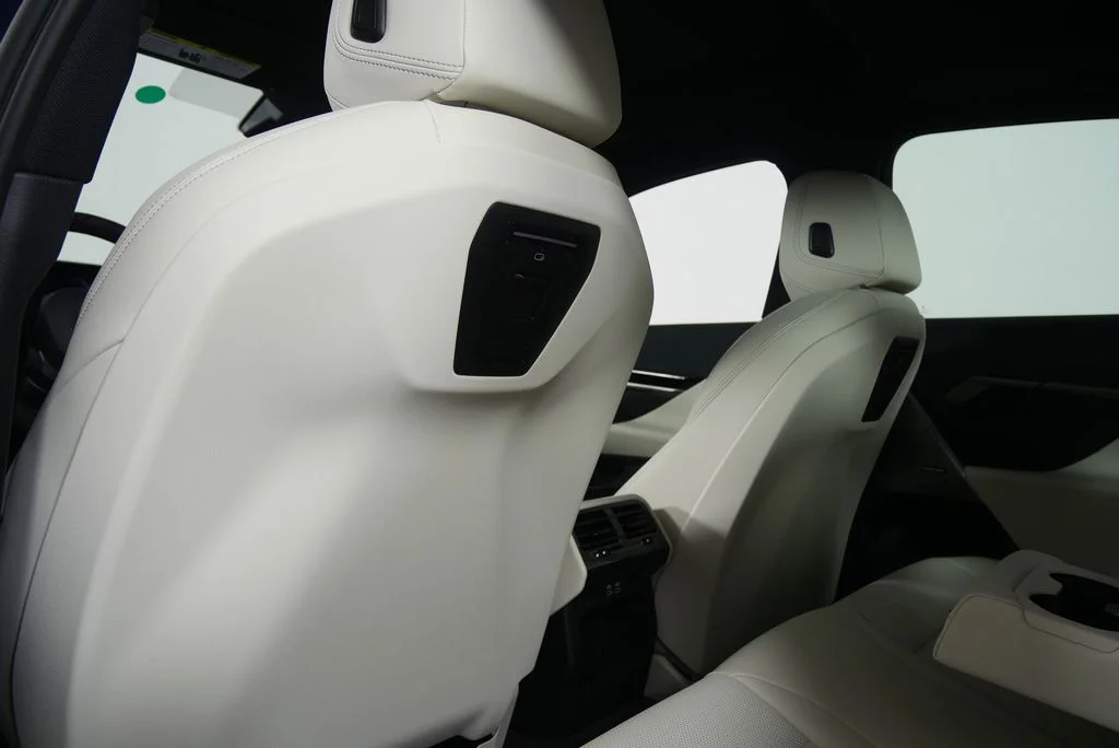2026 BMW 5 Series 530i - Photo 16