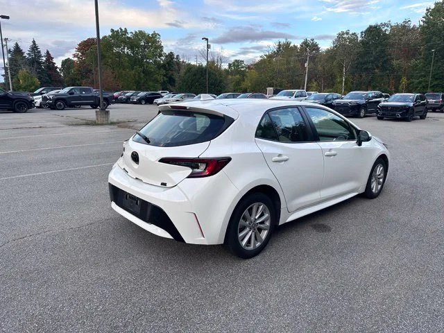 Used 2024 White Toyota SE image 3