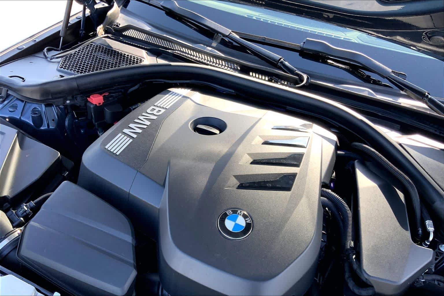 Used 2025 Arctic Race Blue Metallic BMW 330i image 32