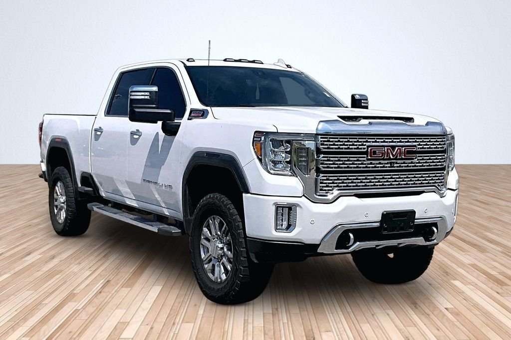 Used 2020 White GMC Denali image 9