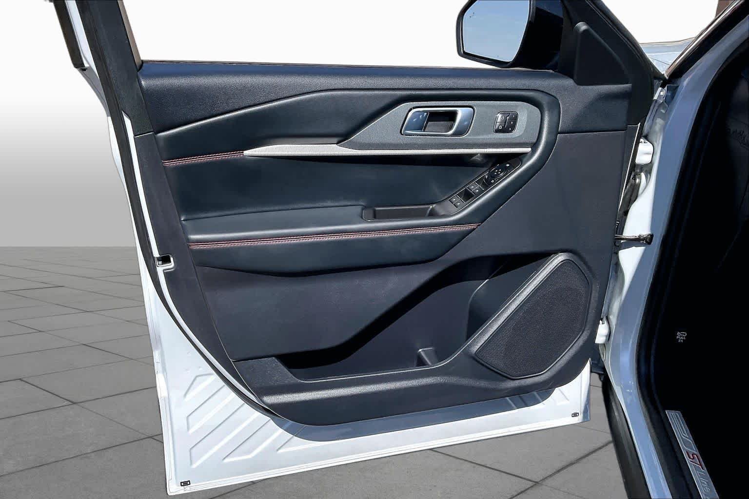 Used 2026 Space Gray Ford ST-Line image 20