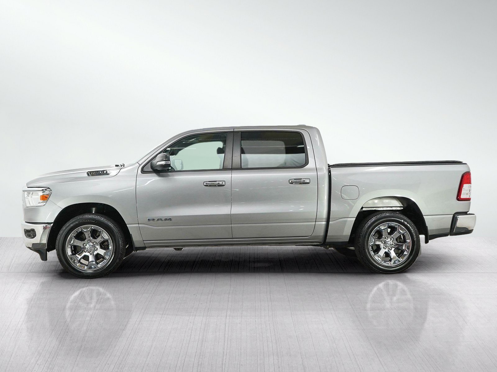 Used 2019 RAM Ram 1500 Pickup Big Horn/Lone Star with VIN 1C6RRFFG5KN867105 for sale in Burnsville, Minnesota