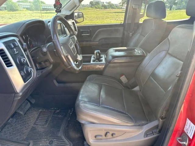 Used 2016 Red GMC SLT image 10