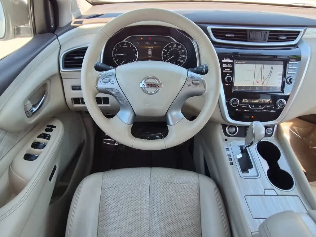 Used 2017 Pearl White Nissan SL image 8
