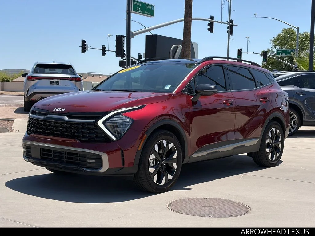 Used 2023 Red Kia X-Line Prestige image 2