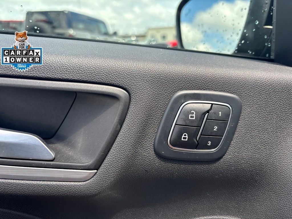Used 2023 Black Metallic Ford Platinum image 18