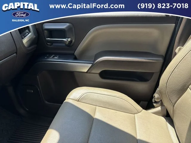 Used 2015  Chevrolet LTZ image 28