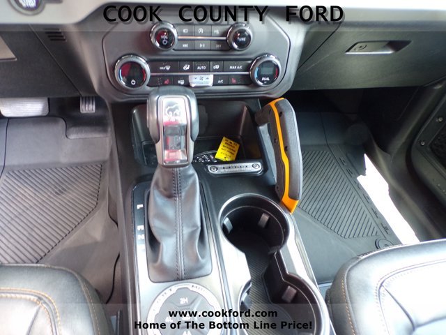 Used 2023 Hot Pepper Red Metallic Tinted Clearcoat Ford Badlands image 6