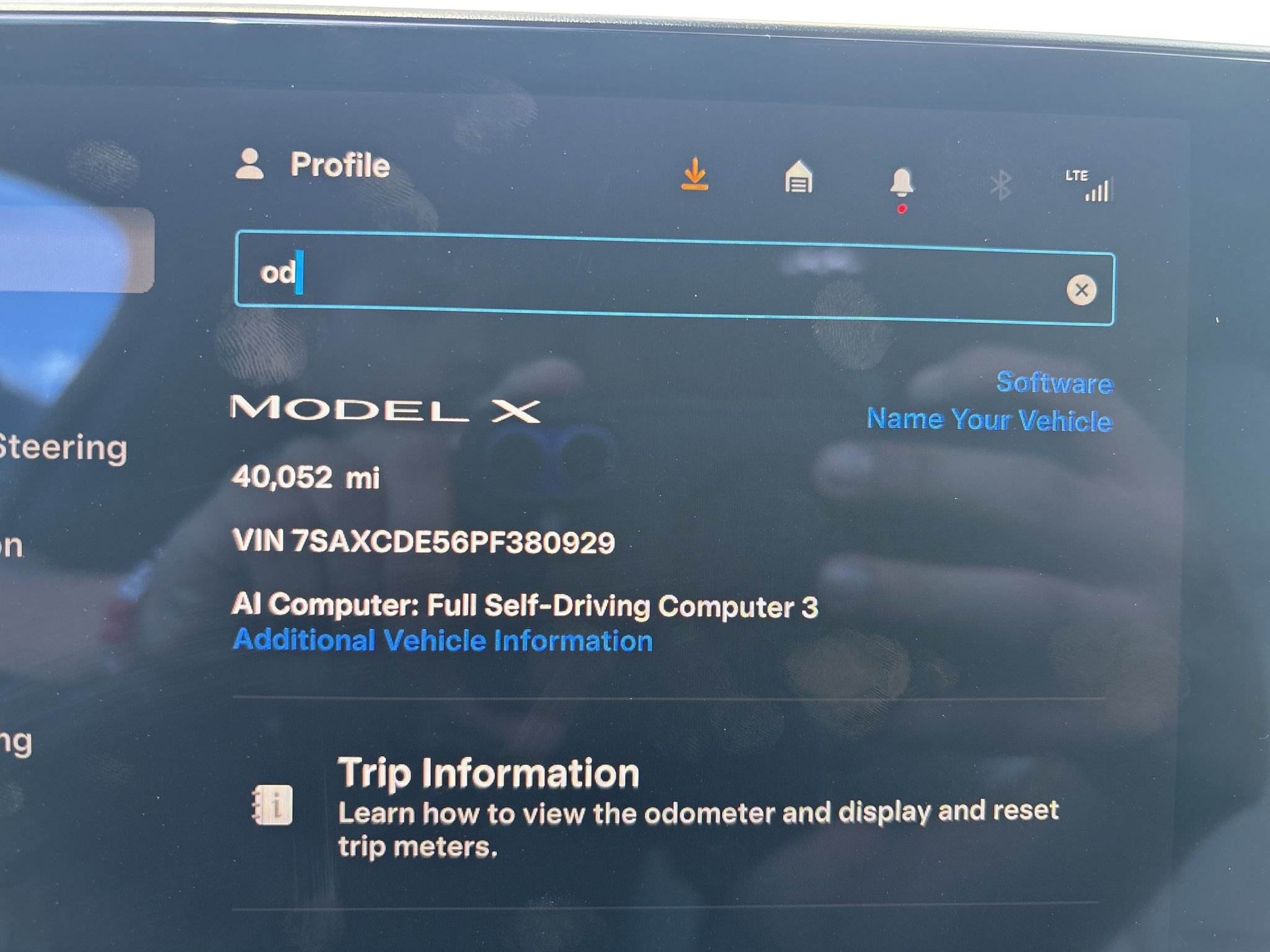 Used 2023 White Tesla NA image 9