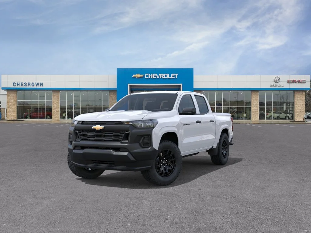 New 2026 Summit White Chevrolet WT image 8