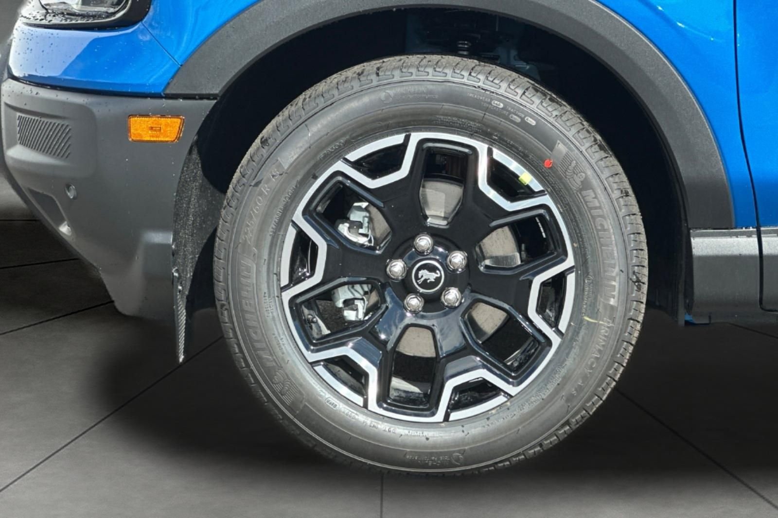 Used 2026 Blue Ford Outer Banks image 30