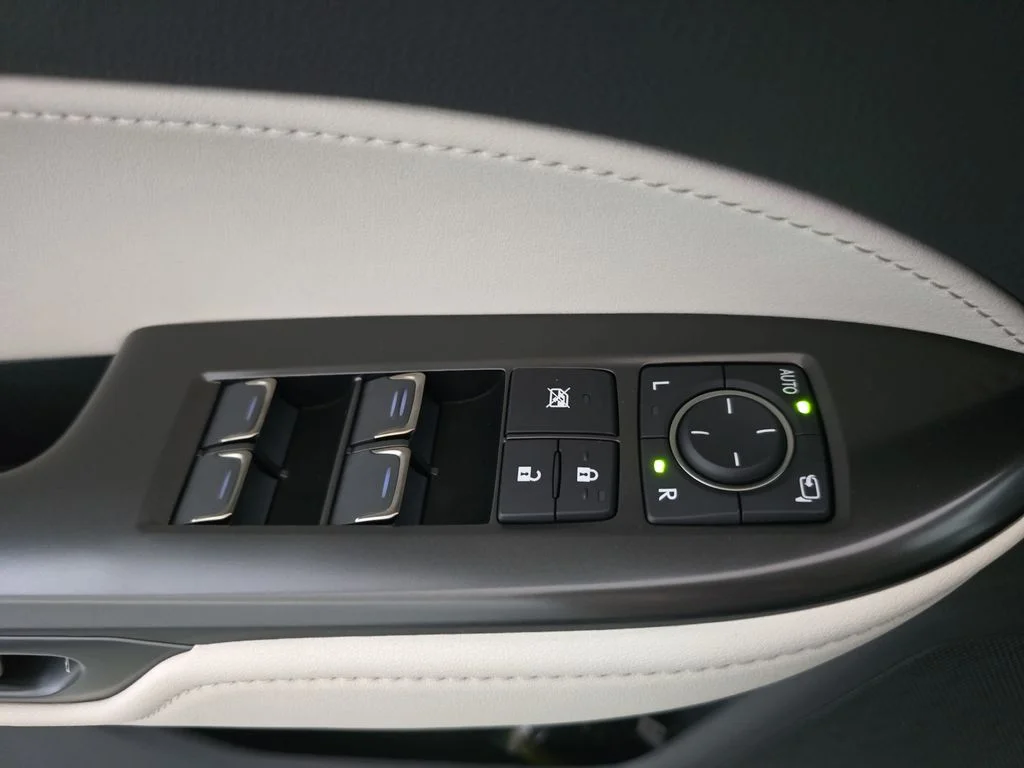 New 2026 Caviar Lexus LUXURY AWD image 26