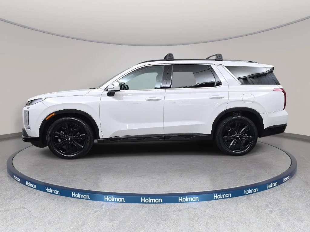 Used 2025 White Hyundai XRT image 9