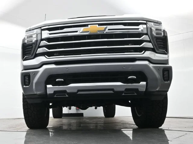 Used 2025 Sterling Gray Metallic Chevrolet High Country image 26