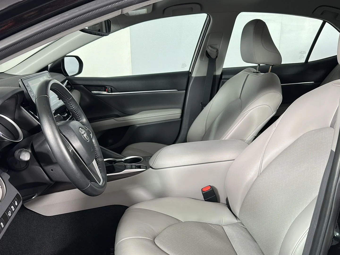Used 2023 Midnight Black Metallic Toyota XLE image 6
