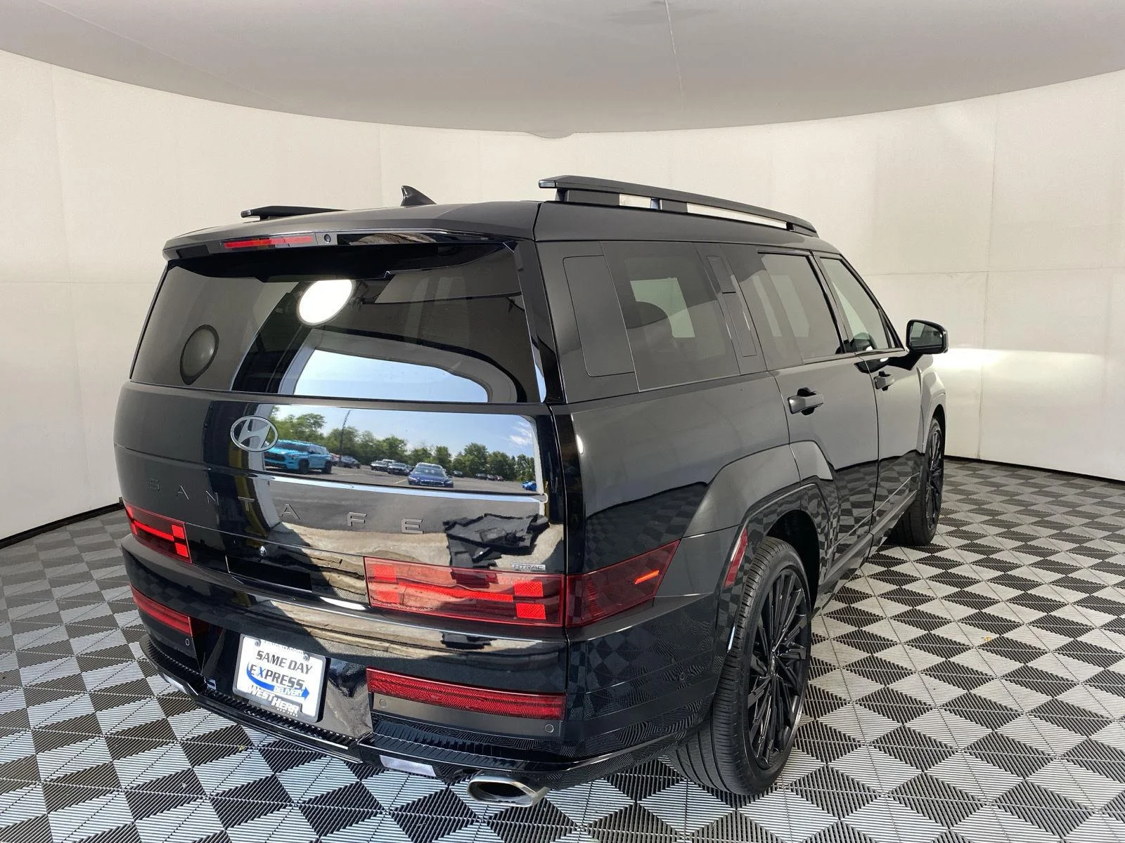 Used 2024 Phantom Black Hyundai Calligraphy image 9