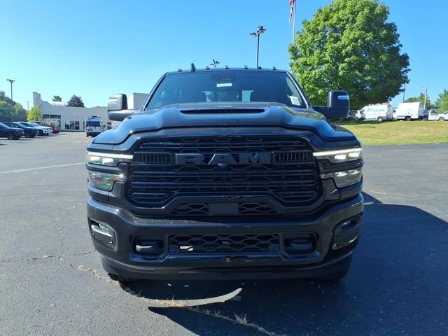 New 2026 Diamond Black Crystal Pearl-Coat Exterior Paint RAM Laramie image 2