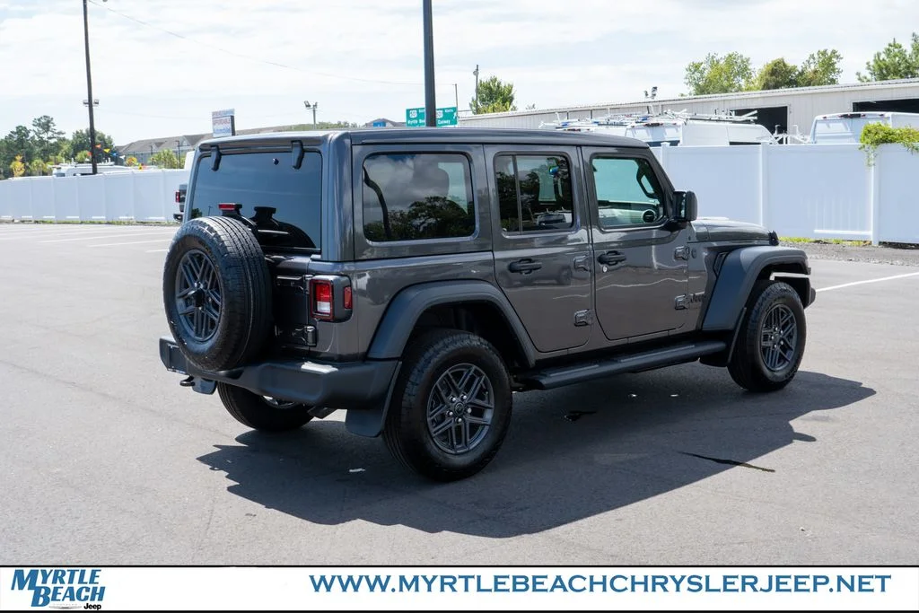 New 2026 Granite Crystal Metallic Clear-Coat Exterior Paint Jeep Sport S image 6