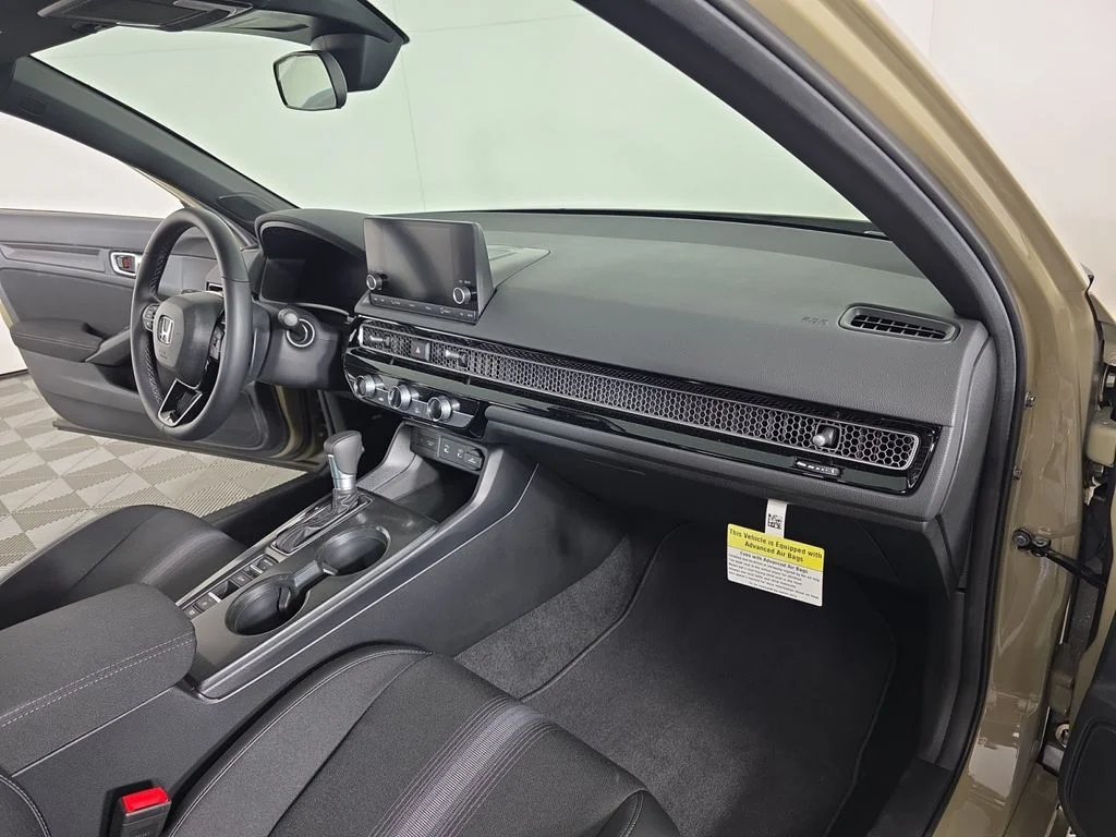 2025 Honda Civic Hatchback Sport - Photo 27